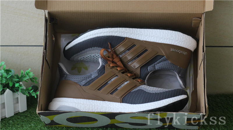 Adidas ultra boost Grey Khaki